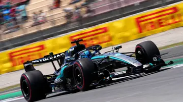 George Russell sobre su Mercedes durante la clasificación del GP de Barcelona George Russell sobre su Mercedes durante la clasificación del GP de Barcelona