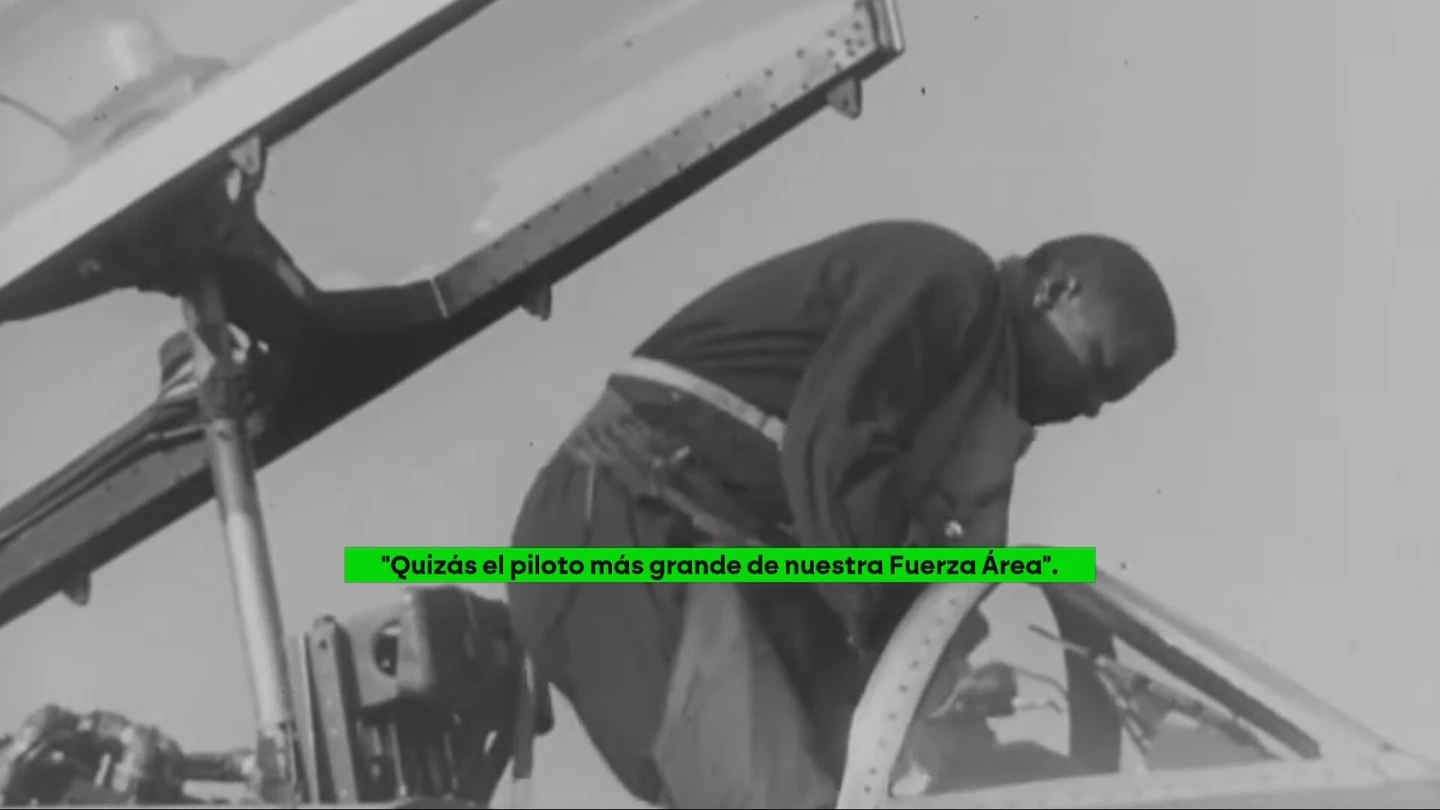El racismo regresa al Pentágono: el secretario de Trump retira el retrato de ‘Chappie’ James, primer general negro de cuatro estrellas de EEUU El racismo regresa al Pentágono: el secretario de Trump retira el retrato de ‘Chappie’ James, primer general negro de cuatro estrellas de EEUU