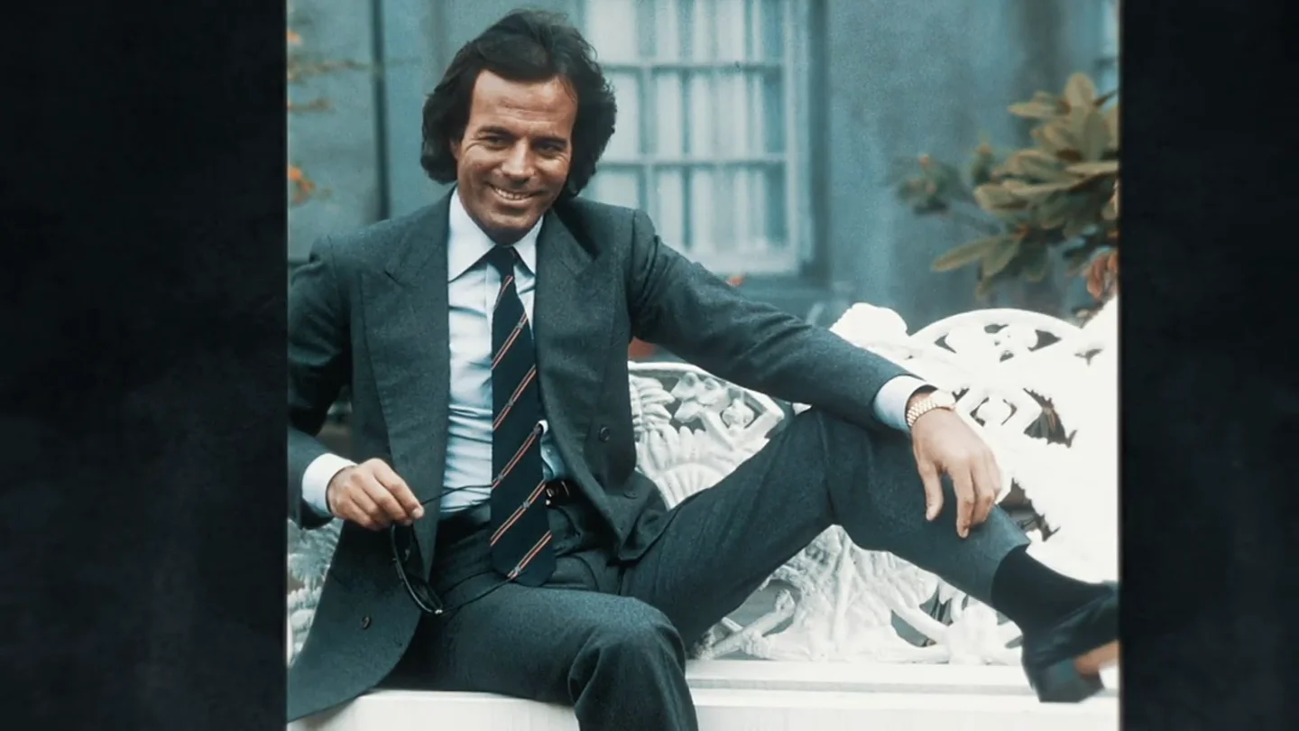 Fernán Martínez, exmánager de Julio Iglesias: "Es un gran manipulador de la gente. Controla e intimida" Fernán Martínez, exmánager de Julio Iglesias: "Es un gran manipulador de la gente. Controla e intimida"