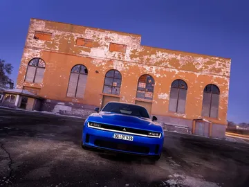 El Charger de nueva generación de Dodge abre pedidos en Europa en versiones eléctricas y de gasolina El Charger de nueva generación de Dodge abre pedidos en Europa en versiones eléctricas y de gasolina