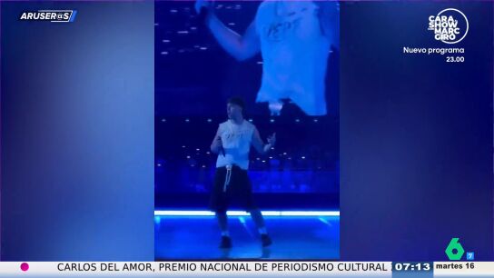 Quevedo aparece en el &uacute;ltimo concierto de Bad Bunny en Madrid con Aitana en la grada