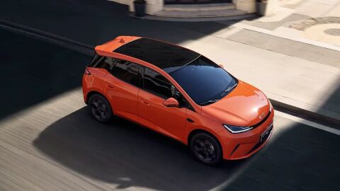 Por menos de 19.000 euros y con un sistema PHEV que reafirma la tendencia: el BYD Dolphin G DM-i ya está disponible