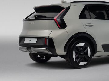 Kia prepara el nuevo Niro 2027 con una decisi&oacute;n radical: adi&oacute;s a las dudas el&eacute;ctricas y un interior que cambia por completo