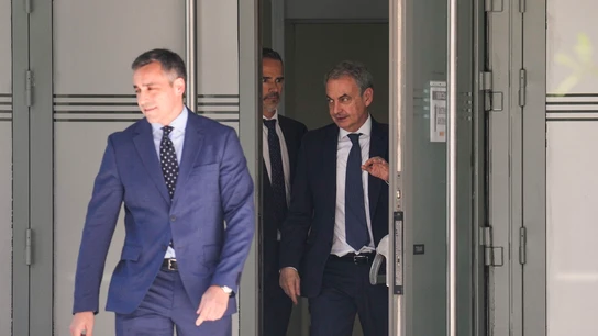 El expresidente del Gobierno José Luis Rodríguez Zapatero, a su salida de la Audiencia Nacional El expresidente del Gobierno José Luis Rodríguez Zapatero, a su salida de la Audiencia Nacional
