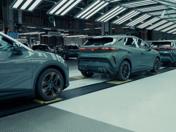 As&iacute; se fabrica el Cupra Raval, el primer coche el&eacute;ctrico dise&ntilde;ado, desarrollado y fabricado en la planta de Martorell