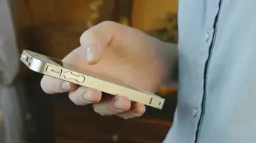 Cómo dejar tu iPhone a otra persona sin miedo a que revise tus conversaciones Cómo dejar tu iPhone a otra persona sin miedo a que revise tus conversaciones