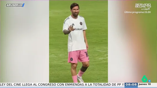 La reacción viral de Leo Messi cuando una anciana se le declara en el Mundial La reacción viral de Leo Messi cuando una anciana se le declara en el Mundial