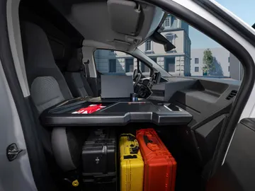 La nueva Smart Compact Van incluye el Flexiseat: un asiento plegable que se puede convertir en una mesa La nueva Smart Compact Van incluye el Flexiseat: un asiento plegable que se puede convertir en una mesa