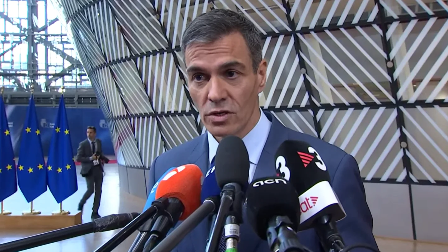 Sánchez se aferra al "todo se va a aclarar" por el caso Zapatero y mantiene su confianza en la legislatura Sánchez se aferra al "todo se va a aclarar" por el caso Zapatero y mantiene su confianza en la legislatura