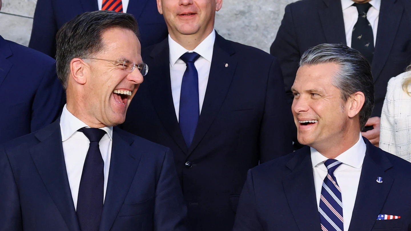 El secretario general de la OTAN, Mark Rutte, y el secretario de Guerra de Estados Unidos, Pete Hegseth El secretario general de la OTAN, Mark Rutte, y el secretario de Guerra de Estados Unidos, Pete Hegseth