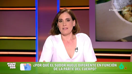 ¿Por qué huele más el sudor de las axilas o los pies? Boticaria García lo cuenta en Zapeando La farmacéutica señala que el tipo de glándulas que encontramos, así como las características de esas zonas, hacen que el sudor no se evapore y esto hace que las bacterias actúen provocando ese olor.