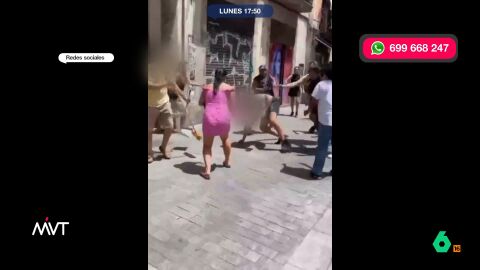 En lo que ya es una constante en Barcelona, un grupo de vecinos reten&iacute;a por la fuerza a un ladr&oacute;n que acababa de robar un reloj de 10.000 euros. Bea de Vicente avisa sobre la delgada l&iacute;nea entre la intervenci&oacute;n ciudadana y el linchamiento.