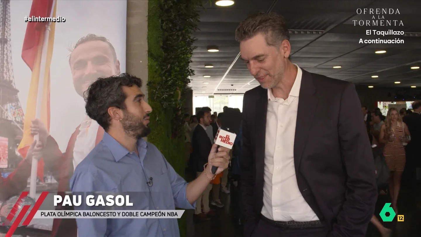 Pau Gasol desvela a Isma Juárez si le han propuesto ser ministro de Deportes: "Aprecio mucho el amor y el cariño..." El exjugador de baloncesto ha abierto el I Foro de Atletas y el reportero ha podido charlar durante unos minutos con él.