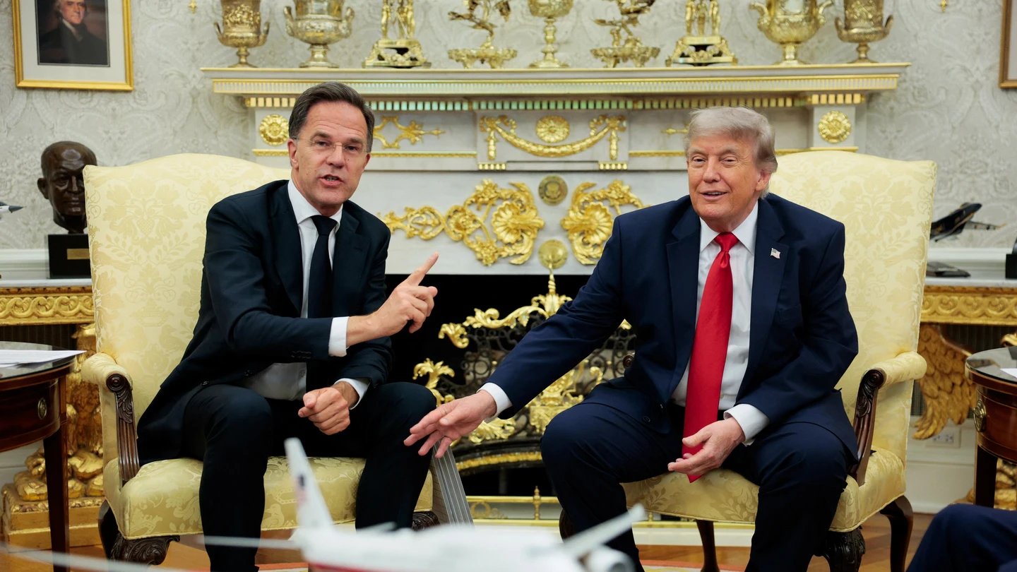 El secretario general de la OTAN, Mark Rutte, y el presidente de Estados Unidos, Donald Trump, en el Despacho Oval de la Casa Blanca El secretario general de la OTAN, Mark Rutte, y el presidente de Estados Unidos, Donald Trump, en el Despacho Oval de la Casa Blanca