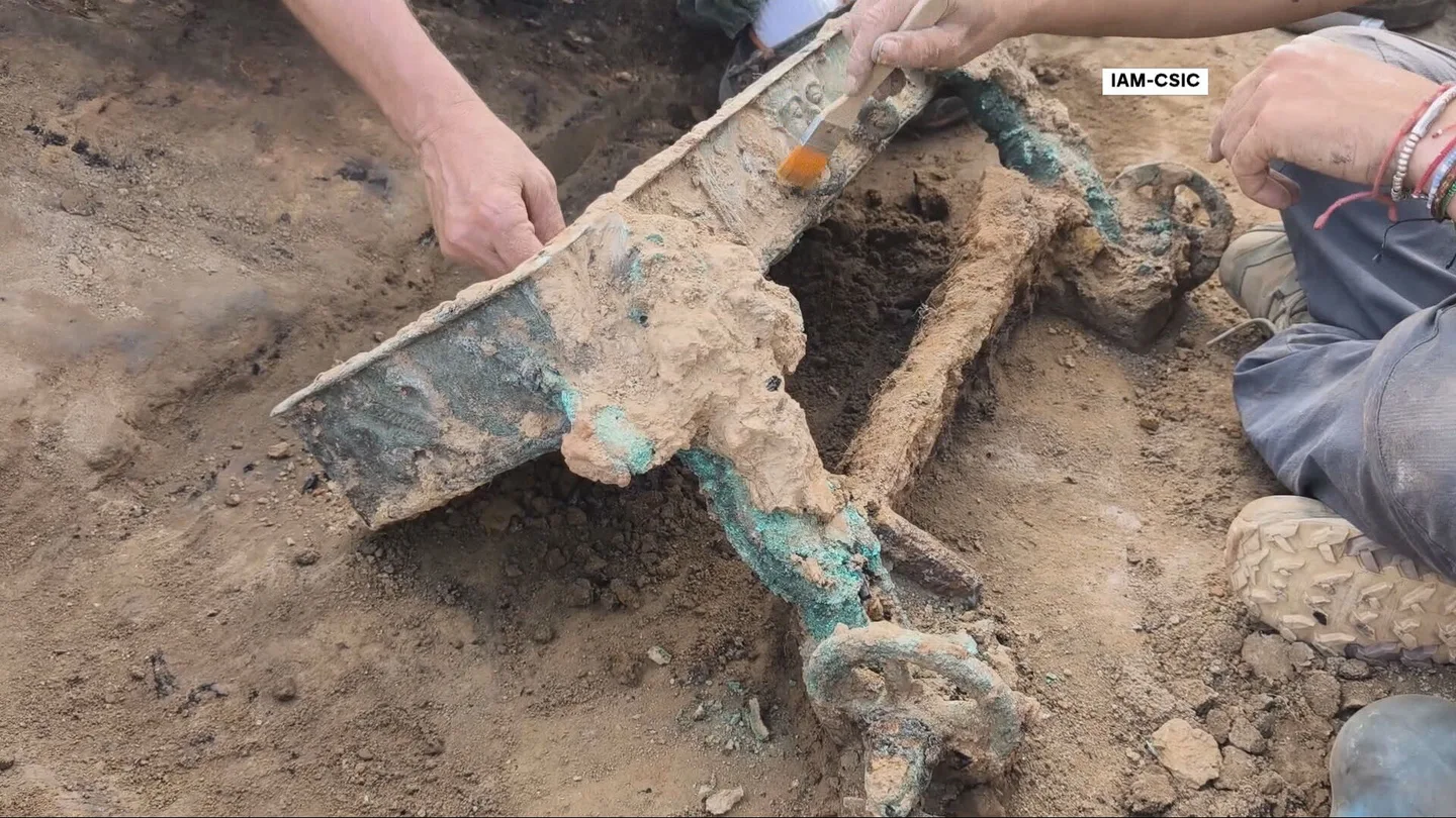 La última joya de los Tarsesios está en Badajoz: un carro de bronce que desvela que comerciaban con Mesopotamia y Egipto La última joya de los Tarsesios está en Badajoz: un carro de bronce que desvela que comerciaban con Mesopotamia y Egipto