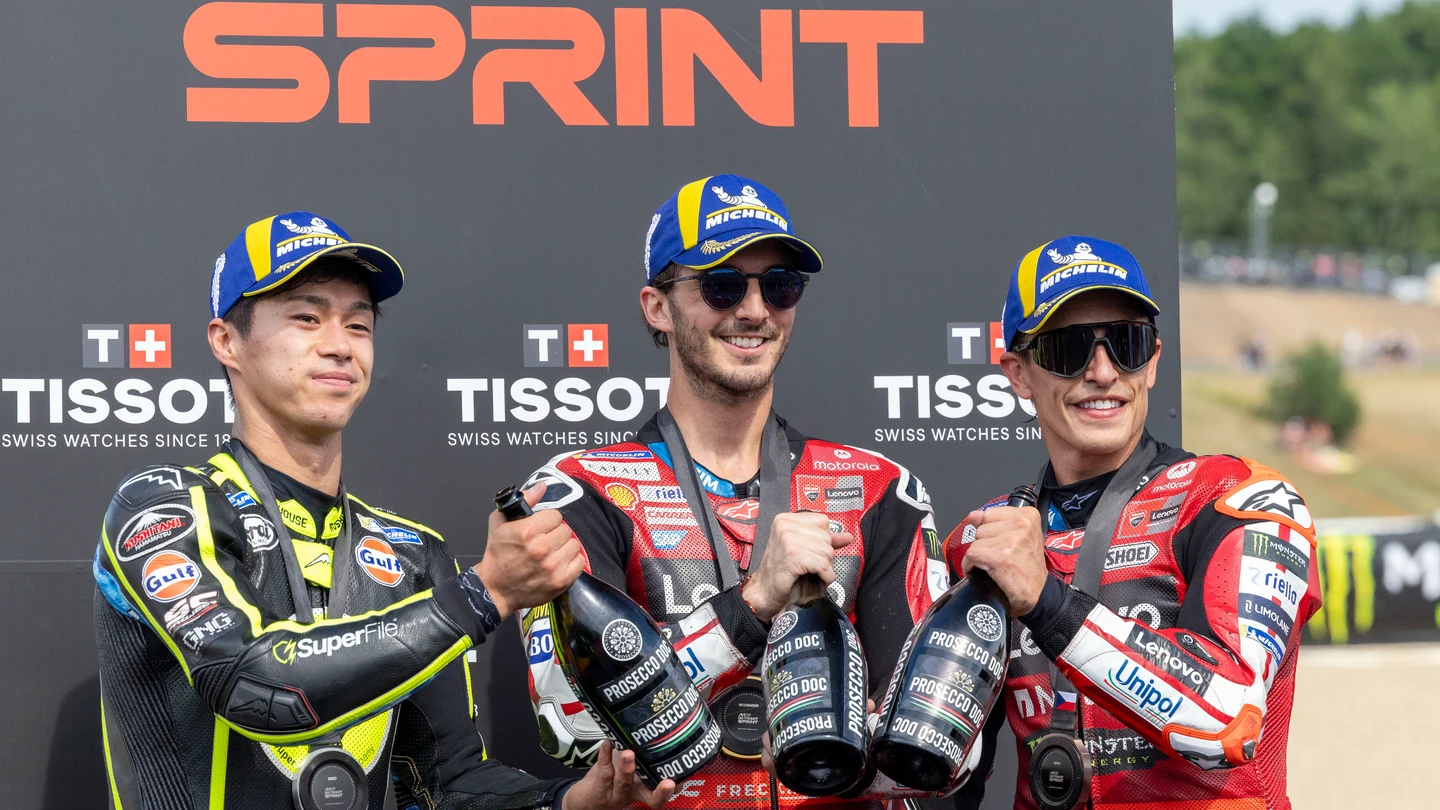 Ai Ogura, Pecco Bagnaia y Marc Márquez Ai Ogura, Pecco Bagnaia y Marc Márquez