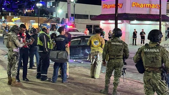 Al menos 17 heridos en un atropello múltiple durante las celebraciones por la última victoria de México en el Mundial Al menos 17 heridos en un atropello múltiple durante las celebraciones por la última victoria de México en el Mundial