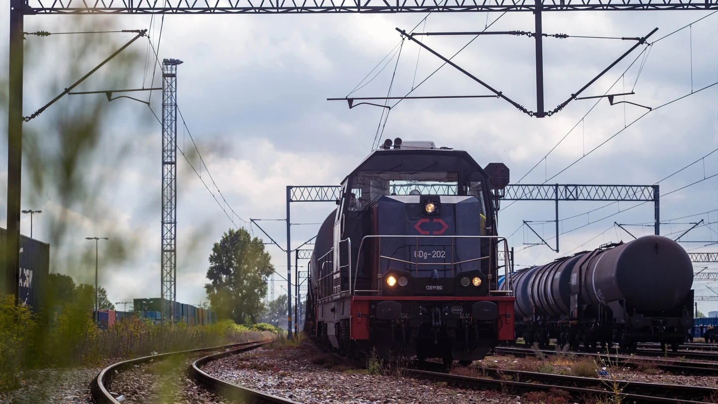 Un tren de mercancías en Polonia en una imagen de archivo. Un tren de mercancías en Polonia en una imagen de archivo.