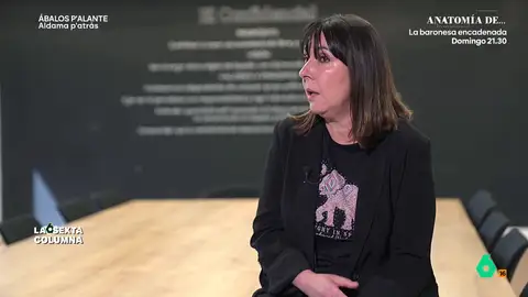 "Jéssica parecía atraer la corrupción": Beatriz Parera, sobre los 'enchufes' de la exnovia de Ábalos en empresas públicas laSexta Columna analiza el papel de Jéssica Rodríguez y su 'enchufe' en dos empresas públicas cuando todavía era novia de José Luis Ábalos. 44.000 euros que cobró en dos años y medio, tal y como ha admitido, sin dar palo al agua.