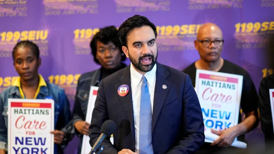 El alcalde Zohran Mamdani cumple su promesa y congela alquileres de casi un millón de viviendas en Nueva York. El alcalde Zohran Mamdani cumple su promesa y congela alquileres de casi un millón de viviendas en Nueva York.