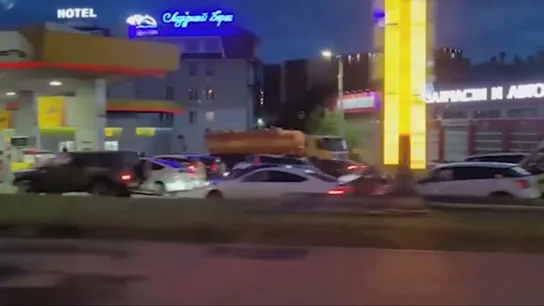 Colas en una gasolinera rusa Colas en una gasolinera rusa