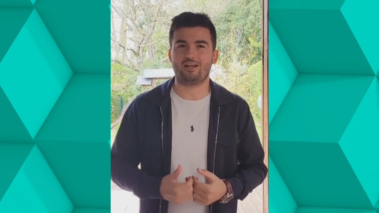 Aliança Catalana aparta a su candidato en Figueres por mantener una relación con una exalumna menor de edad. Aliança Catalana aparta a su candidato en Figueres por mantener una relación con una exalumna menor de edad.