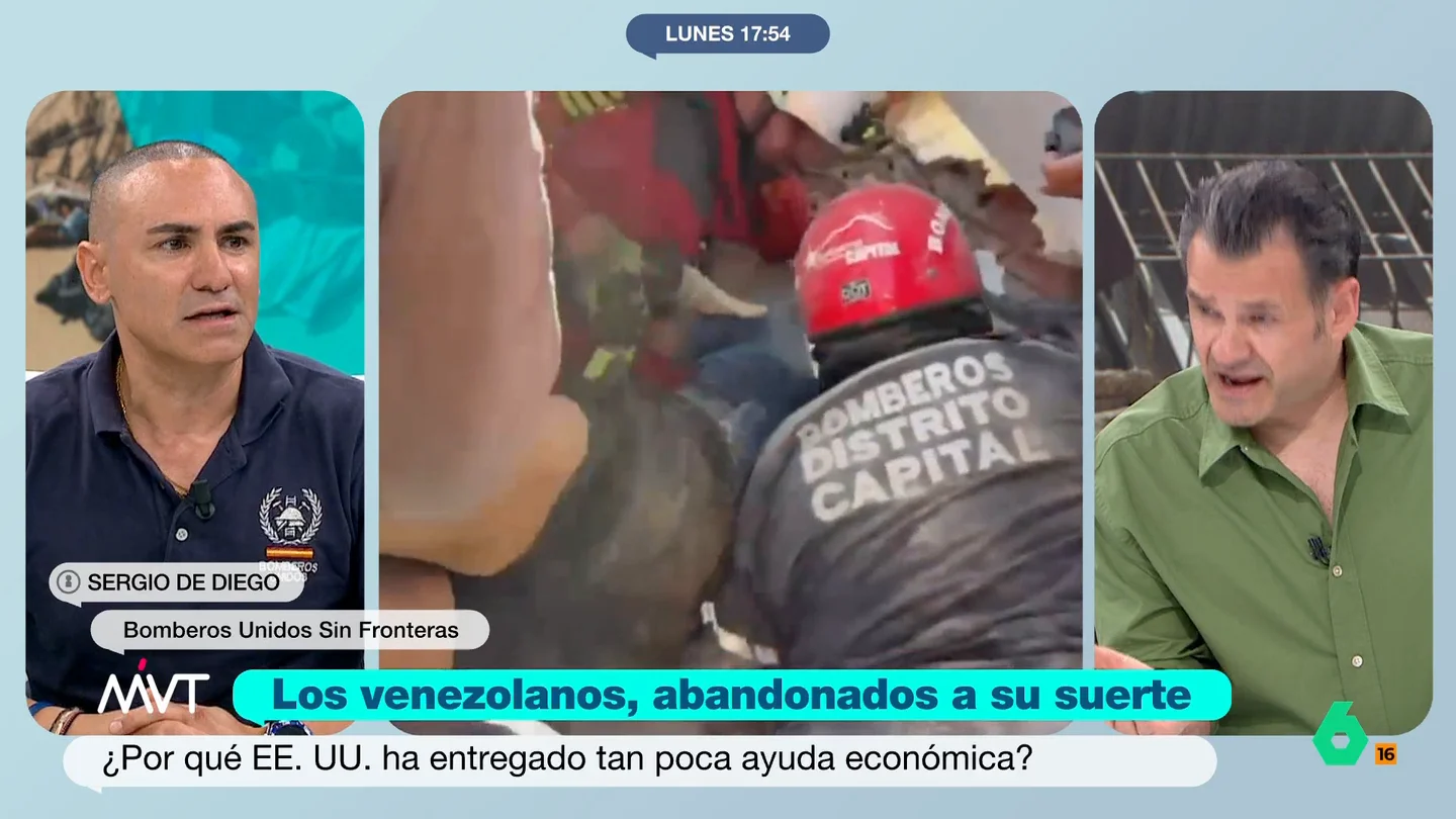 Sergio de Diego, de Bomberos Sin Fronteras, explica el periplo de los rescatistas en Venezuela: "16 horas en autobús desde la frontera con Colombia" Sergio de Diego, de Bomberos Sin Fronteras, explica el periplo de los rescatistas en Venezuela: "16 horas en autobús desde la frontera con Colombia"