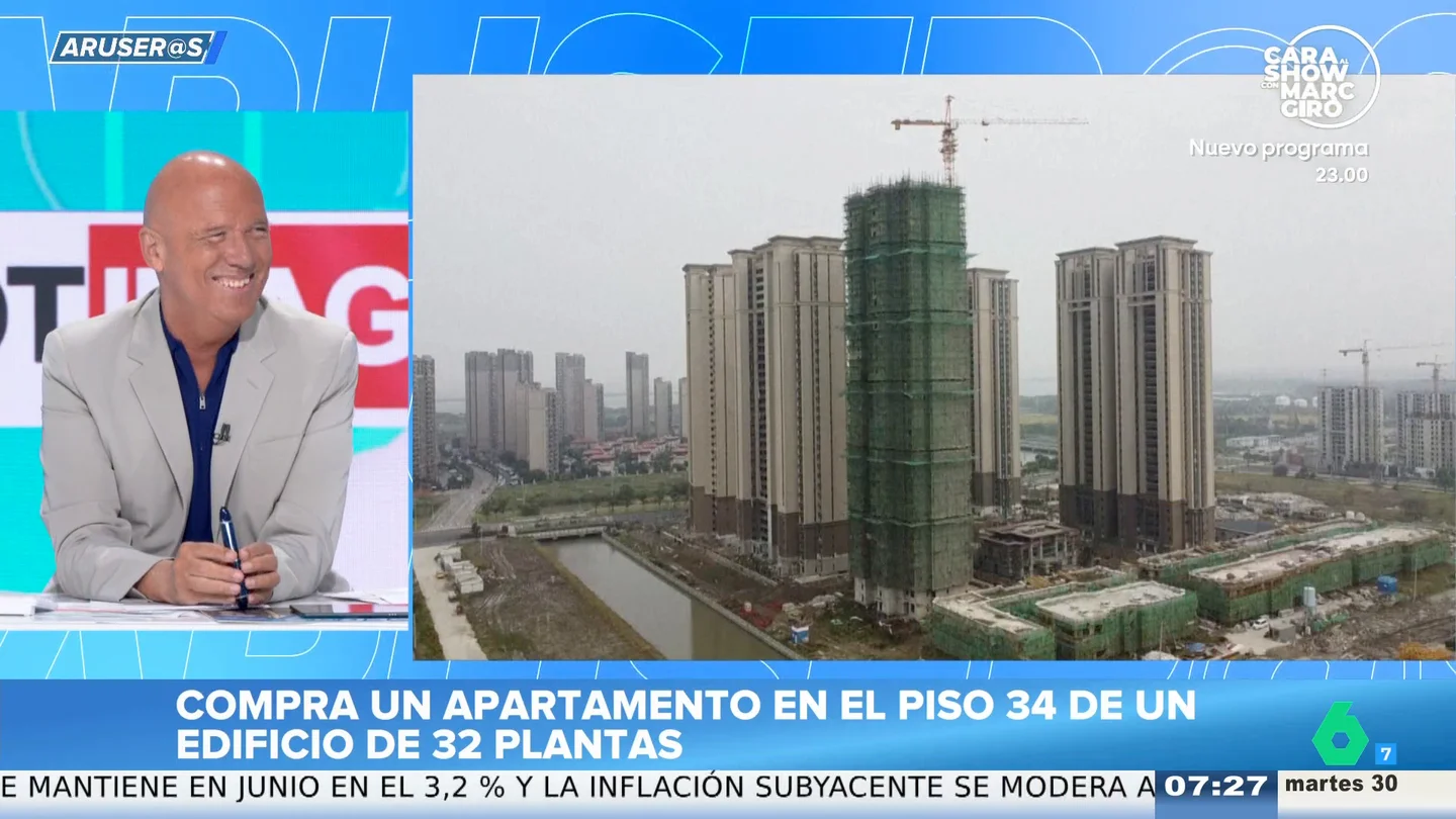 Alfonso Arús alucina con el comprador que adquirió un piso en una planta que nunca se construyó: "¡Sensacional!" Alfonso Arús alucina con el comprador que adquirió un piso en una planta que nunca se construyó: "¡Sensacional!"