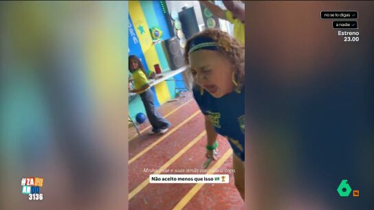 La selecci&oacute;n brasile&ntilde;a se impuso a la selecci&oacute;n nipona, lo que ha supuesto que pasen a octavos y un grupo de aficionadas se vinieron muy arriba en su manera de festejarlo. 
