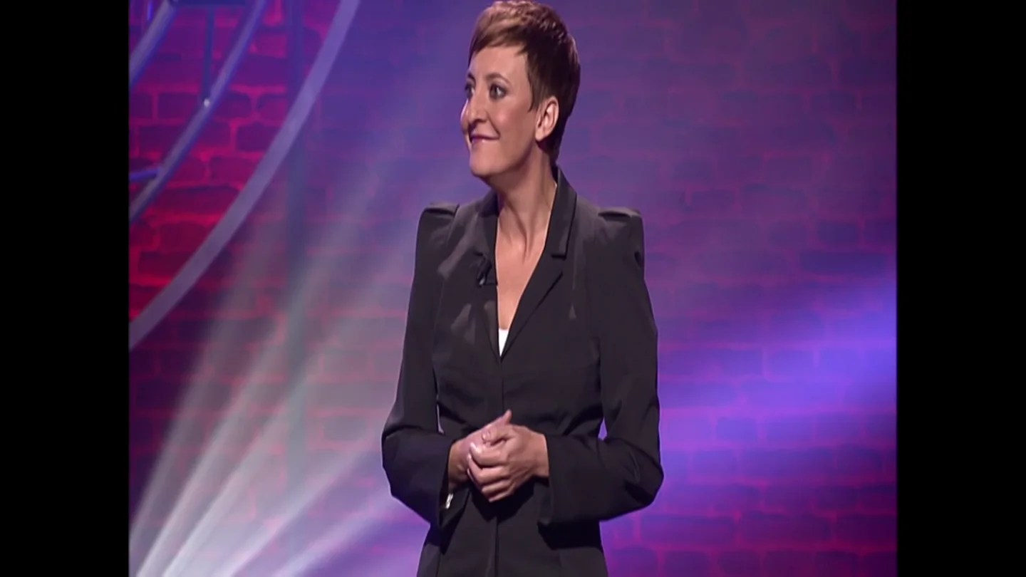 El monólogo de Eva Hache sobre las nuevas tecnologías: "Ahora es mas fácil salir de casa sin bragas que sin móvil" El monólogo de Eva Hache sobre las nuevas tecnologías: "Ahora es mas fácil salir de casa sin bragas que sin móvil"