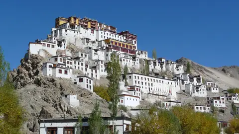 Monasterio budista en Ladakh Monasterio budista en Ladakh