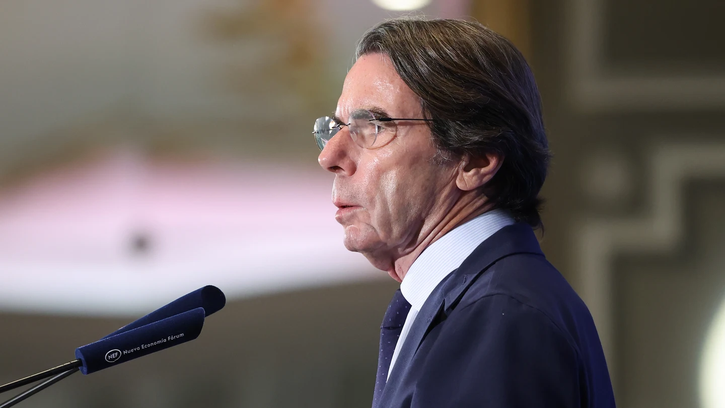 El expresidente del Gobierno, José María Aznar, durante un desayuno informativo, en el hotel Mandarin Oriental Ritz, a 1 de julio de 2026, en Madrid (España). El expresidente del Gobierno, José María Aznar, durante un desayuno informativo, en el hotel Mandarin Oriental Ritz, a 1 de julio de 2026, en Madrid (España).