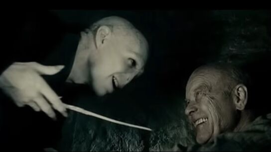 El actor Michael Byrne interpretando al mago oscuro Grindelwald en 'Harry Potter'