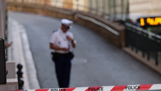 La Policía, en la zona donde tuvo lugar el intento de asesinato del empresario ucraniano Vadym Iermolaiev en Mónaco La Policía, en la zona donde tuvo lugar el intento de asesinato del empresario ucraniano Vadym Iermolaiev en Mónaco
