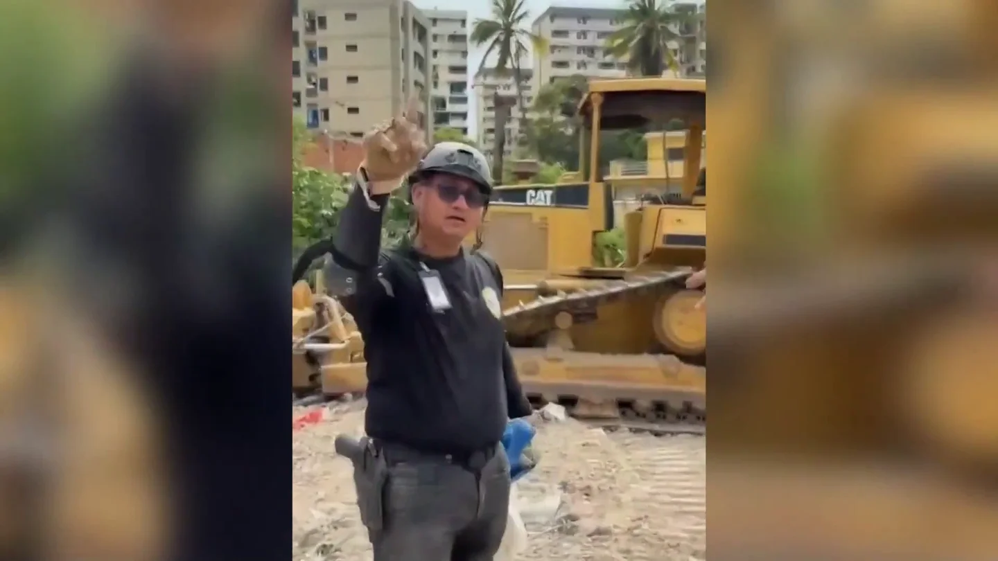 Detenidos cuatro policías en Venezuela por apropiarse de dinero hallado entre escombros Detenidos cuatro policías en Venezuela por apropiarse de dinero hallado entre escombros