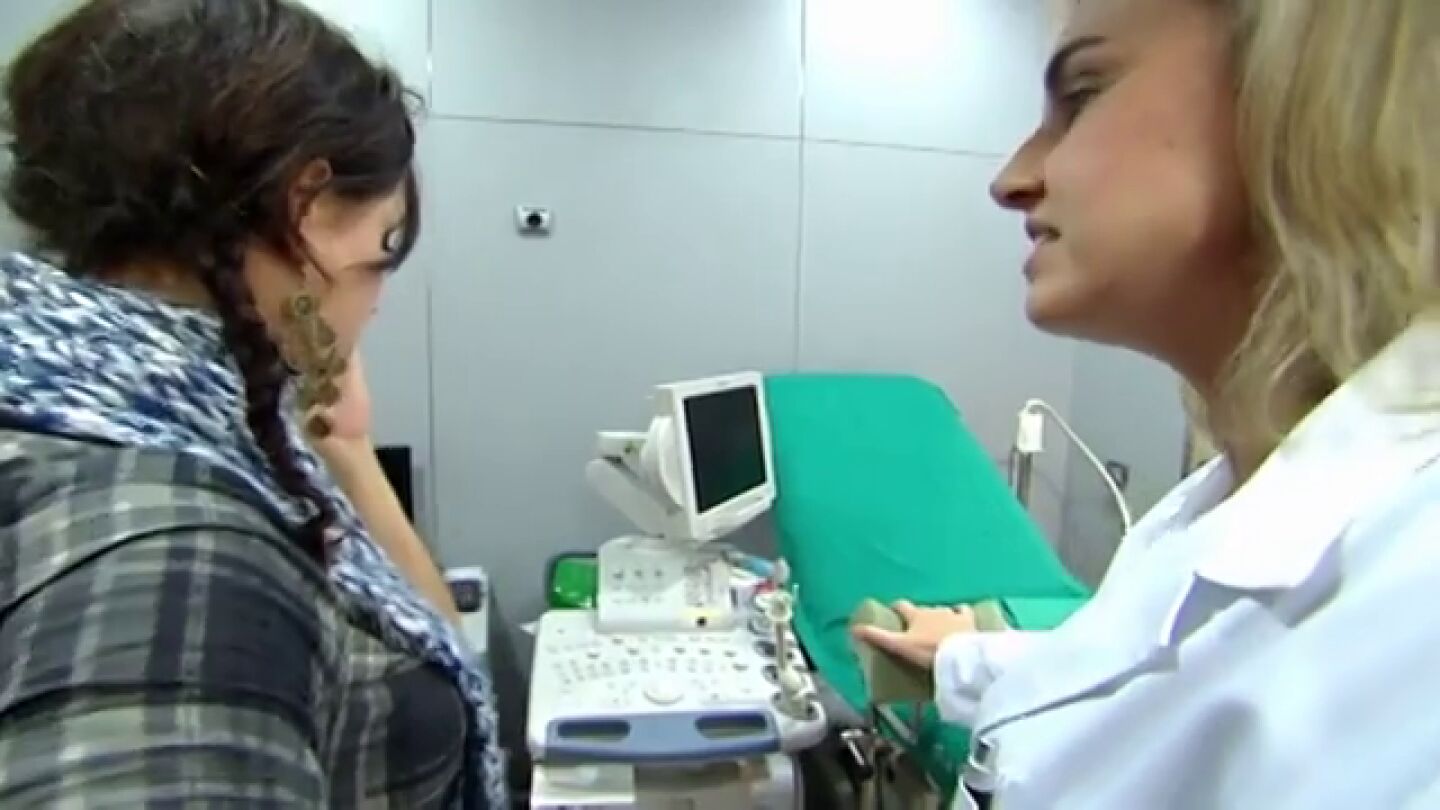 La surrealista reflexi&oacute;n de Marta antes de donar &oacute;vulos: "No me parece bien que a la fea le paguen lo mismo que a m&iacute;"