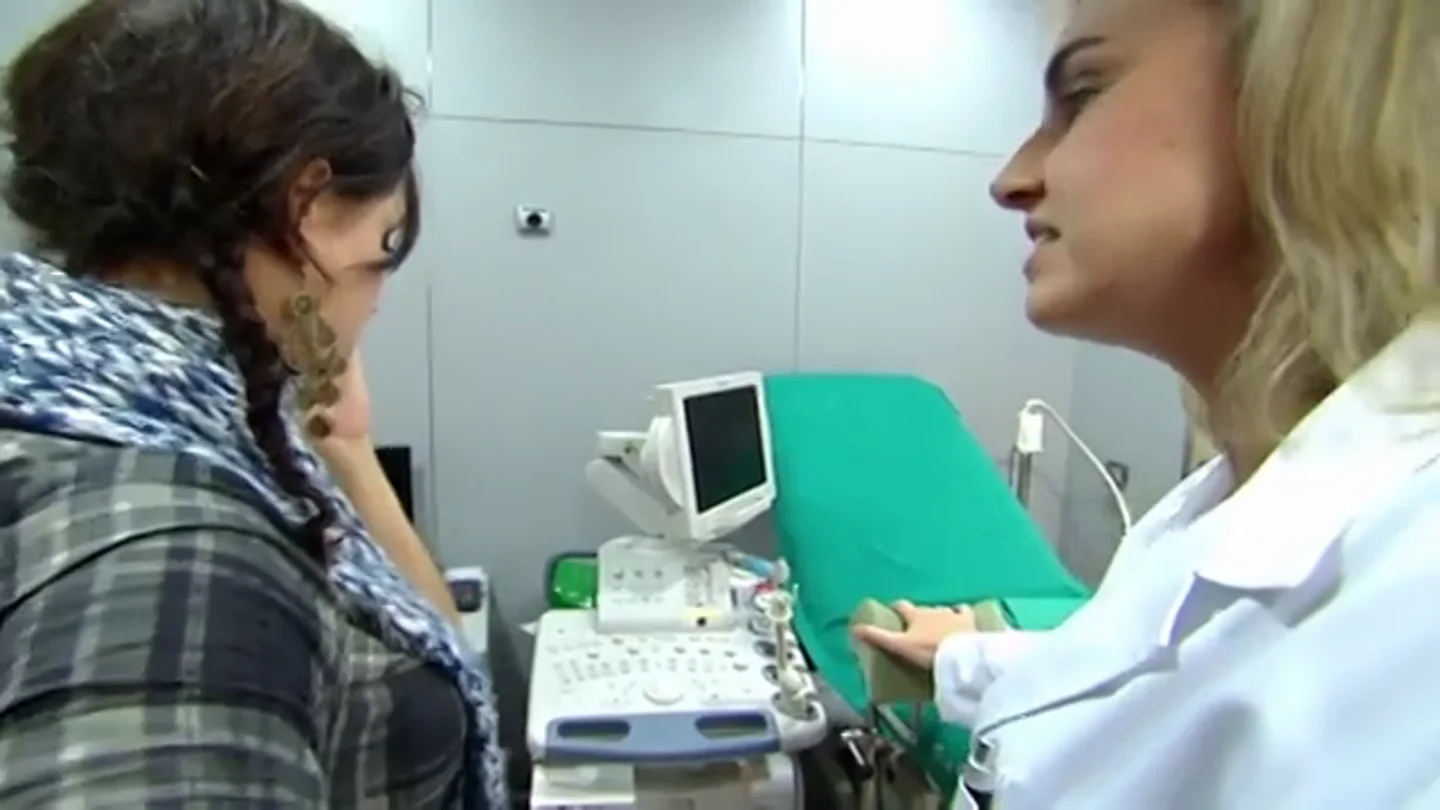 La surrealista reflexión de Marta antes de donar óvulos: "No me parece bien que a la fea le paguen lo mismo que a mí" La surrealista reflexión de Marta antes de donar óvulos: "No me parece bien que a la fea le paguen lo mismo que a mí"