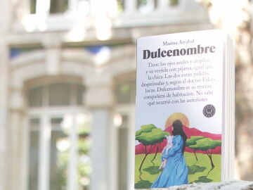 Portada de 'Dulcenombre' de Marina Arrabal. Portada de 'Dulcenombre' de Marina Arrabal.