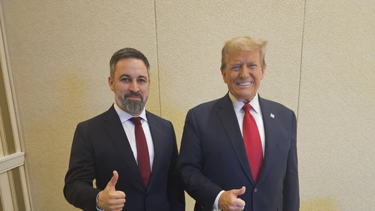 El presidente de Vox, Santiago Abascal, se reúne con el presidente de EEUU, Donald Trump, durante la CPAC de 2024 El presidente de Vox, Santiago Abascal, se reúne con el presidente de EEUU, Donald Trump, durante la CPAC de 2024
