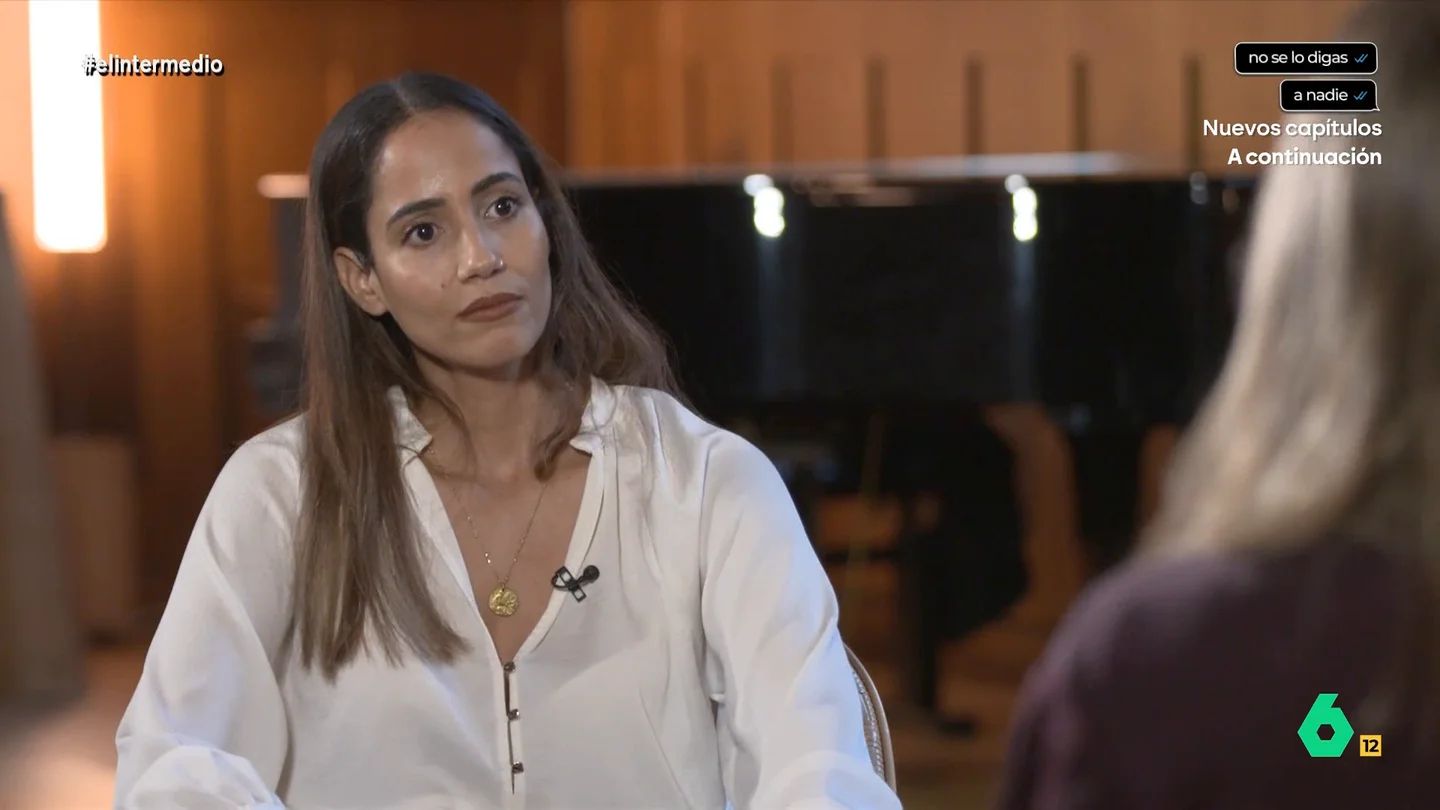 Tesh Sidi, sobre los mensajes de odio: "Si le pasa a una diputada, ¿qué no le va a pasar a cualquier ciudadana?" El Intermedio recuerda esta entrevista que Andrea Ropero realizaba a la diputada. En ella, Sidi reflexionaba en torno a los mensajes de odio y las amenazas que se vierten en redes sociales.