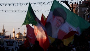 Ir&aacute;n despide al difunto L&iacute;der Supremo de Ir&aacute;n, el ayatol&aacute; Ali Khamenei, durante su entierro en Mashhad, Ir&aacute;n