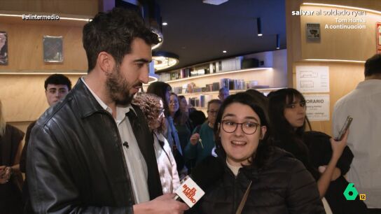 'The very best of El Intermedio' recuerda la charla que el reportero tuvo con varios miembros de la comunidad de fans del grupo coreano. Adem&aacute;s, Ju&aacute;rez tambi&eacute;n pudo aprender una de las coreograf&iacute;as del grupo de K-pop. 