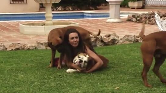 "Esos ser&iacute;an mis t&iacute;os pele&aacute;ndose por la herencia": la escena m&aacute;s ca&oacute;tica de Mariana Nannis y sus perros