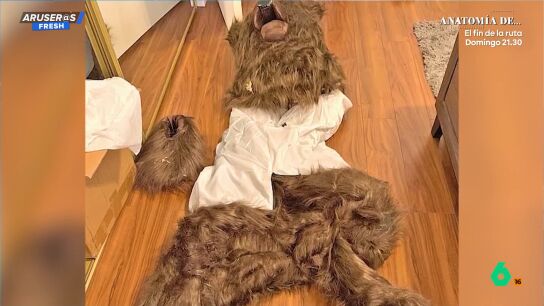 El surrealista v&iacute;deo viral de tres hombres que se disfrazan de oso para estafar al seguro y acaban pillados