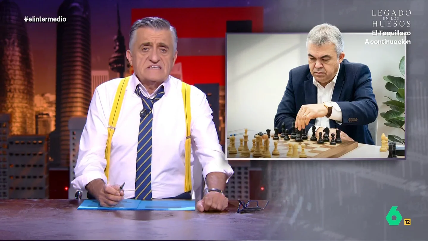 Wyoming, sobre el caso Leire: "Cerdán tendrá que explicar por qué coronó a una simple peón y la convirtió en reina de las cloacas" Wyoming reflexionaba en este vídeo, que ahora recupera laSexta.com, sobre las últimas novedades del caso Leire, que según el presentador de El Intermedio, "cada vez huele peor".