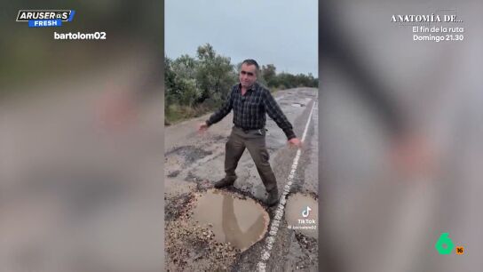 El viral enfado de un se&ntilde;or con el mal estado de la carretera de su pueblo: "&iexcl;Y luego me echan atr&aacute;s a m&iacute; la ITV!"