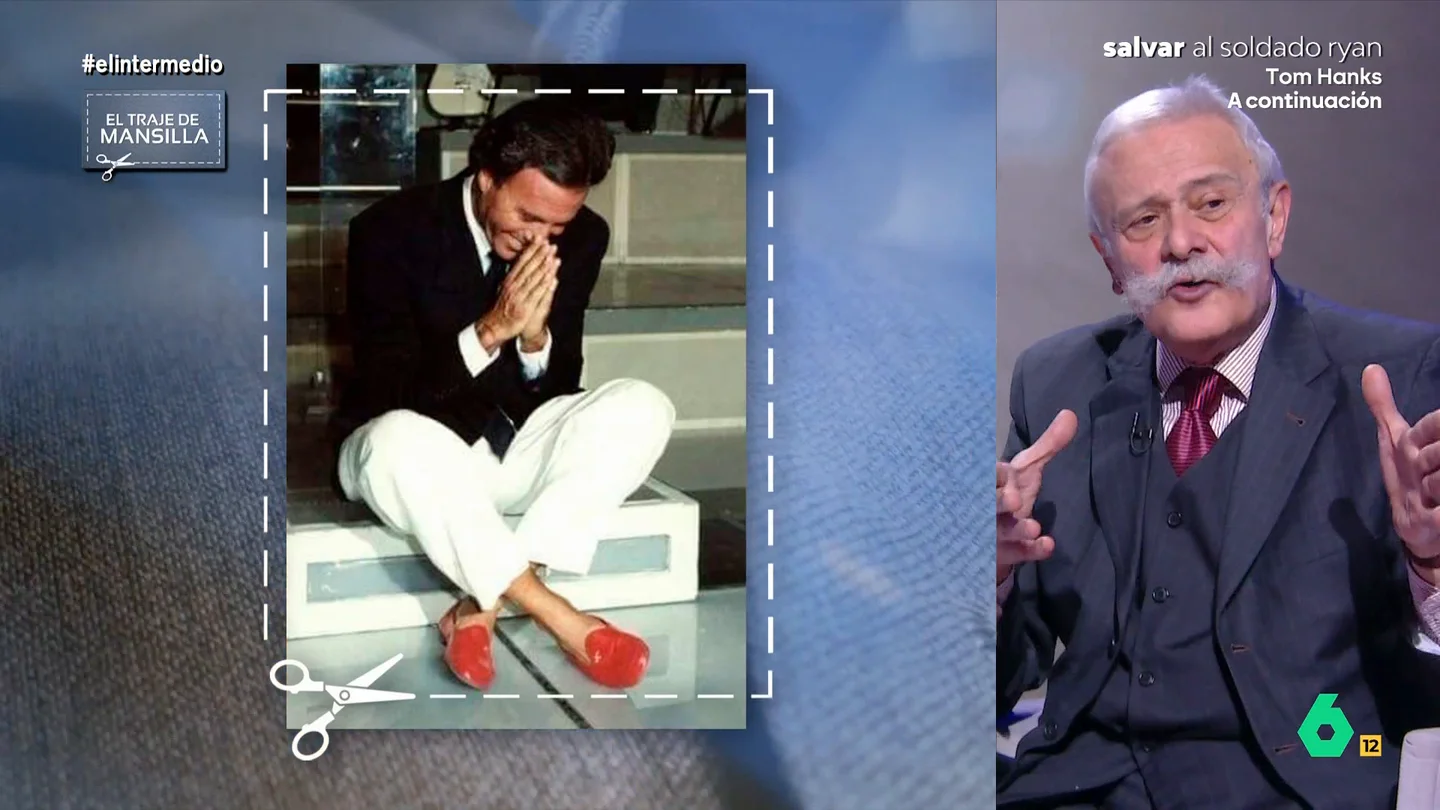 Pedro Mansilla desvela uno de los grandes "pecados" de estilo de Julio Iglesias, que copiaron en la derecha El sociólogo analizaba, en este tramo que recuerda El Intermedio, el estilo de uno de los cantantes más internacionales de nuestro país.