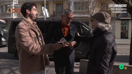 En 'D&iacute;selo a la cara', Isma Ju&aacute;rez escond&iacute;a a Boris Izaguirre en una furgoneta para que escuchara las opiniones a favor y en contra de los espa&ntilde;oles, para despu&eacute;s ver sus reacciones cuando el escritor aparec&iacute;a ante ellos.