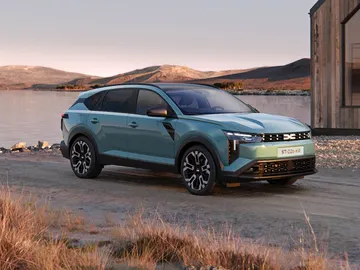 Dacia demuestra que no todo tiene que ser un SUV... con su nuevo SUV: un coche familiar más largo que el Bigster que costará menos de 25.000 euros Dacia demuestra que no todo tiene que ser un SUV... con su nuevo SUV: un coche familiar más largo que el Bigster que costará menos de 25.000 euros