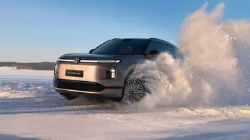 Volkswagen tiene en China un SUV de 5,2 metros y 1.650 km de autonomía por menos de 40.000 euros. Ahora quiere traerlo a Europa Volkswagen tiene en China un SUV de 5,2 metros y 1.650 km de autonomía por menos de 40.000 euros. Ahora quiere traerlo a Europa